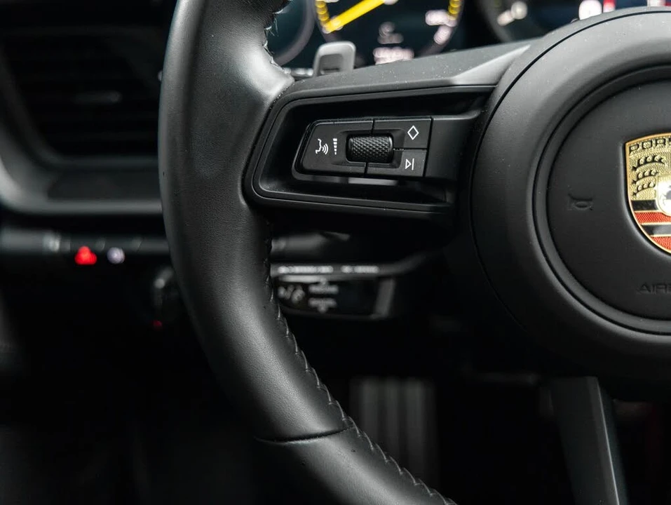 2023 Porsche 992 GT3 - Image 15 of 31