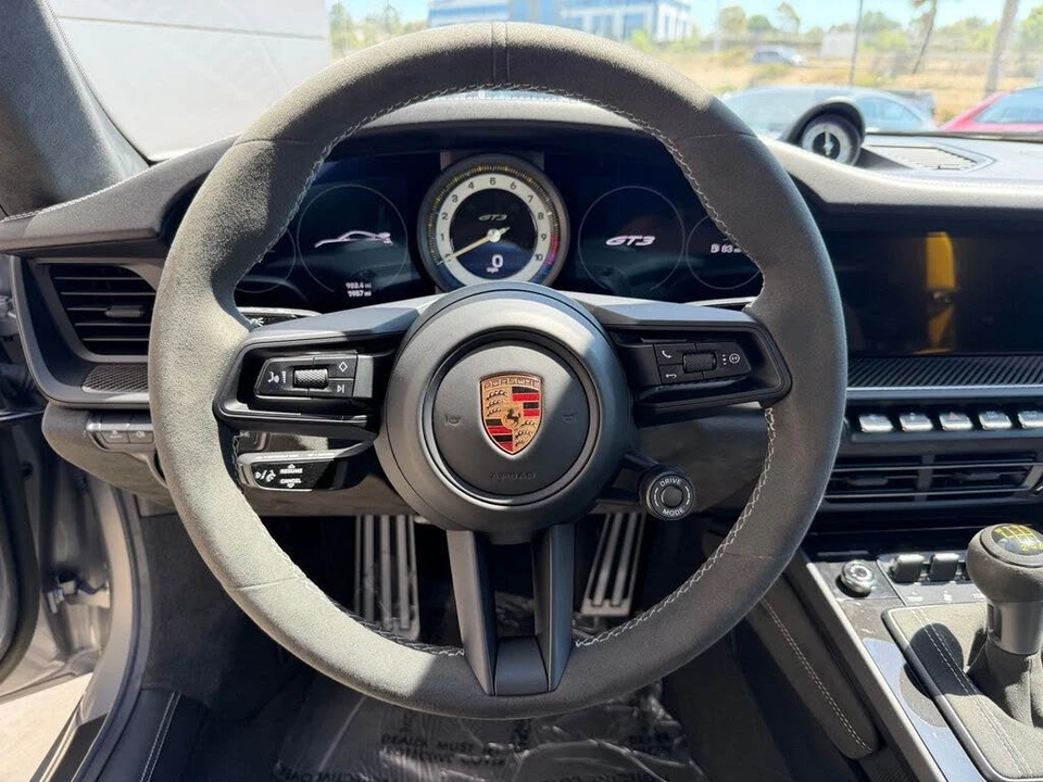 2023 Porsche 992 GT3 - Image 15 of 31
