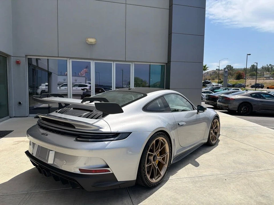2023 Porsche 992 GT3 - Image 8 of 31