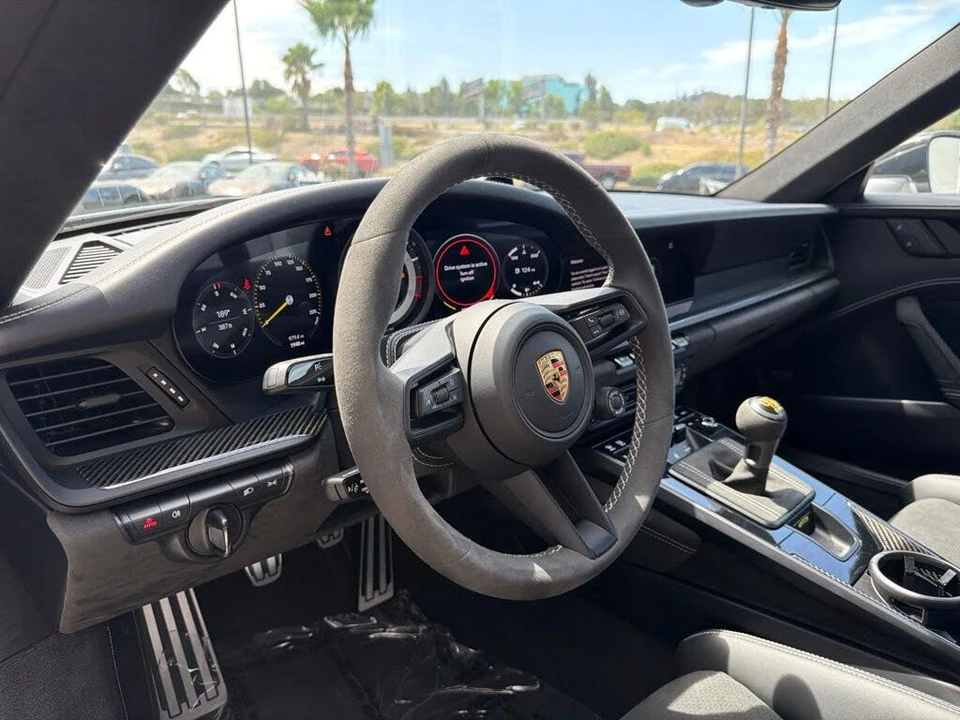 2023 Porsche 992 GT3 - Image 14 of 31