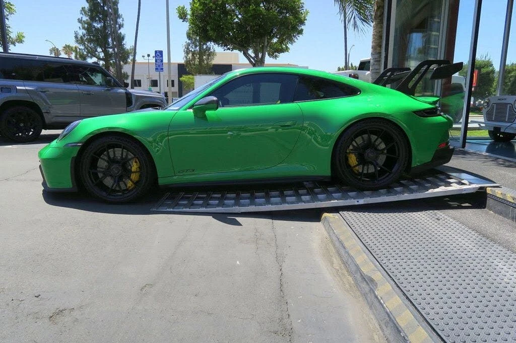 2023 Porsche 992 GT3 - Image 6 of 31