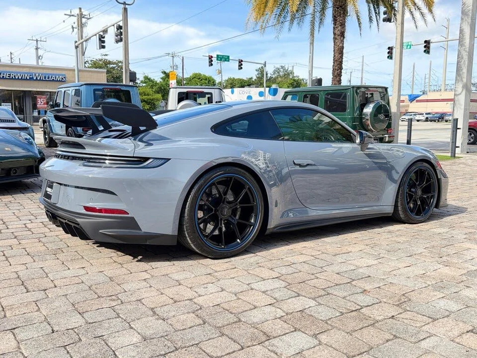 2023 Porsche 992 GT3 - Image 11 of 31