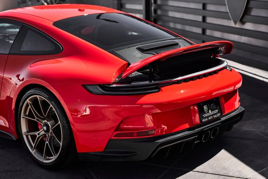 2023 Porsche 992 GT3 - Image 9 of 31
