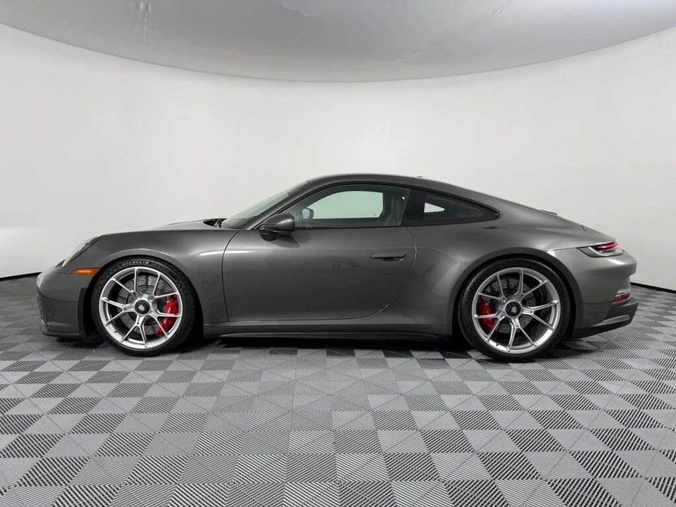 2023 Porsche 992 GT3 - Image 2 of 7
