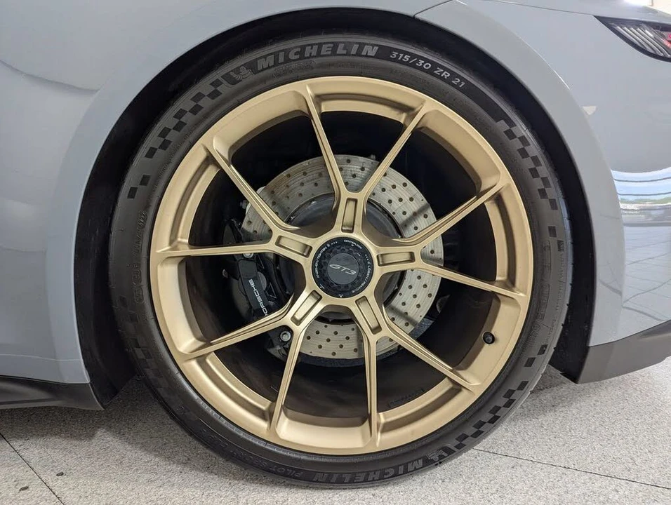 2023 Porsche 992 GT3 - Image 21 of 25