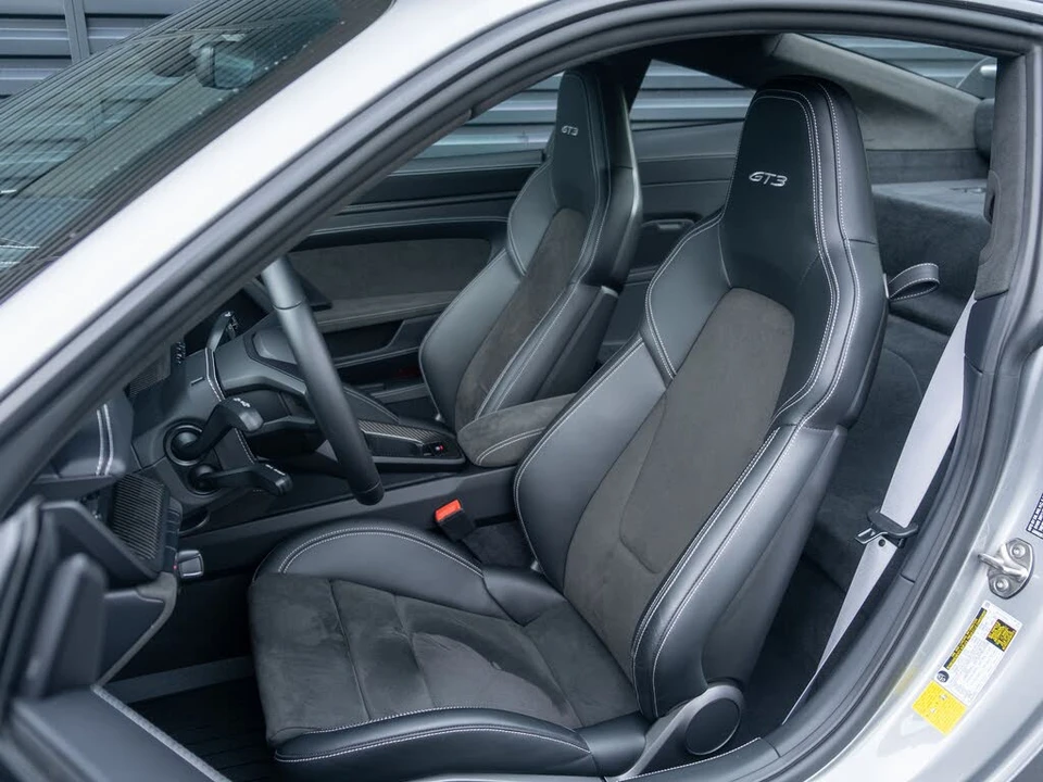 2023 Porsche 992 GT3 - Image 5 of 31