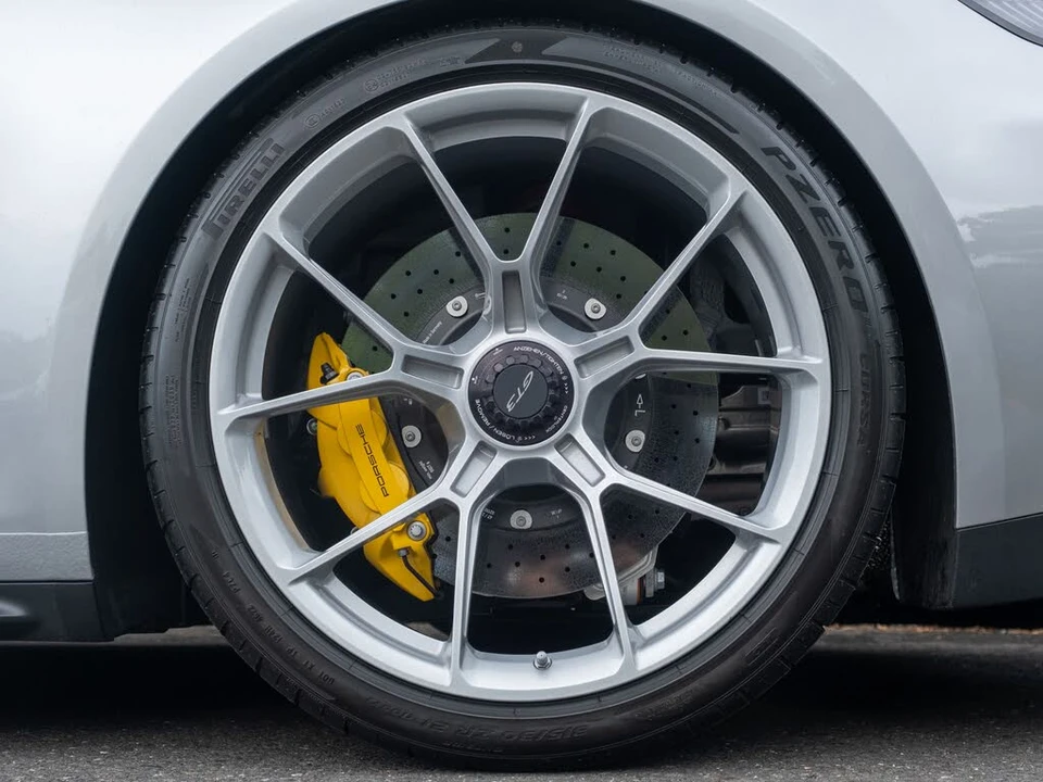 2023 Porsche 992 GT3 - Image 13 of 31