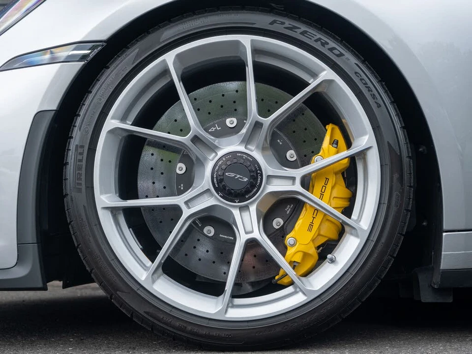 2023 Porsche 992 GT3 - Image 12 of 31