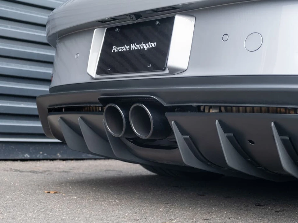 2023 Porsche 992 GT3 - Image 25 of 31