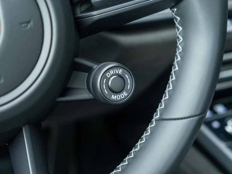 2023 Porsche 992 GT3 - Image 29 of 31
