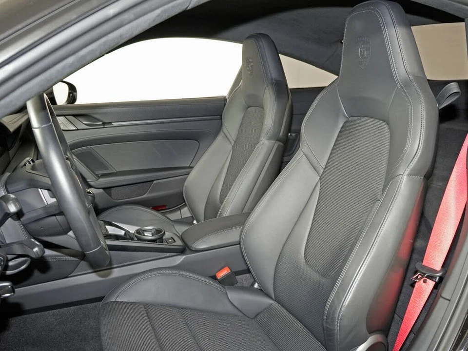 2023 Porsche 992 GT3 - Image 5 of 31