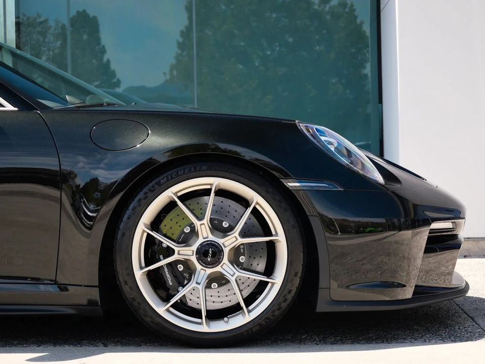 2023 Porsche 992 GT3 - Image 10 of 31