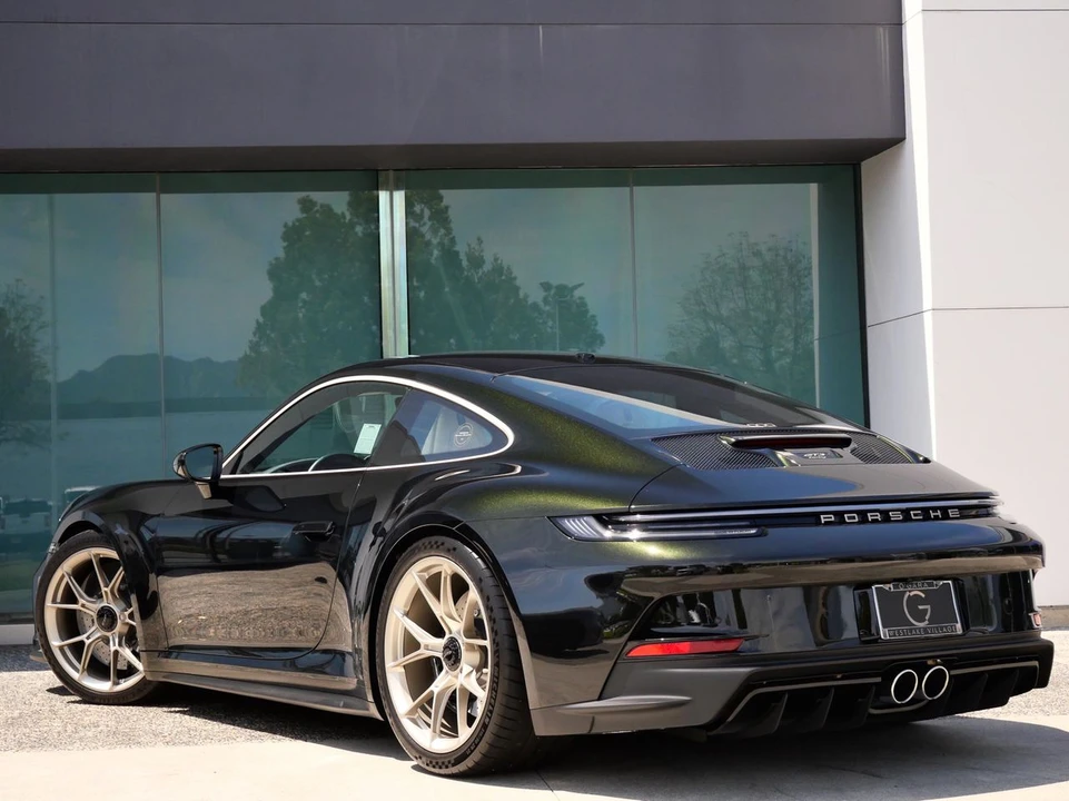 2023 Porsche 992 GT3 - Image 6 of 31
