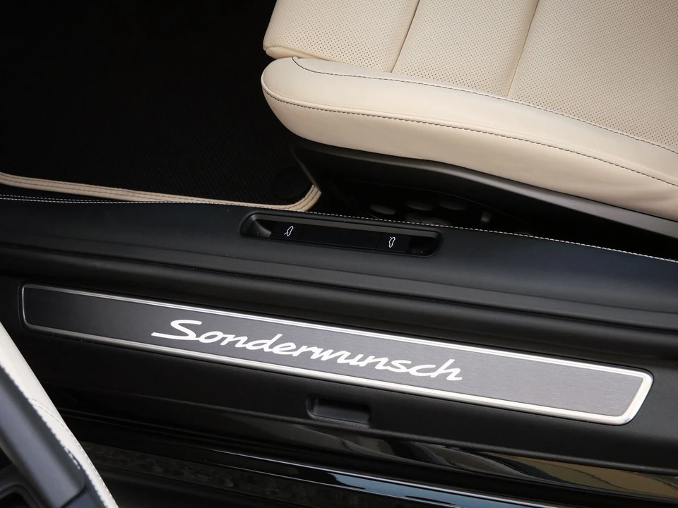 2023 Porsche 992 GT3 - Image 18 of 31