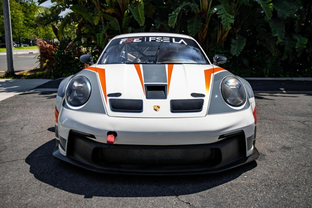 2023 Porsche 992 GT3 - Image 2 of 31