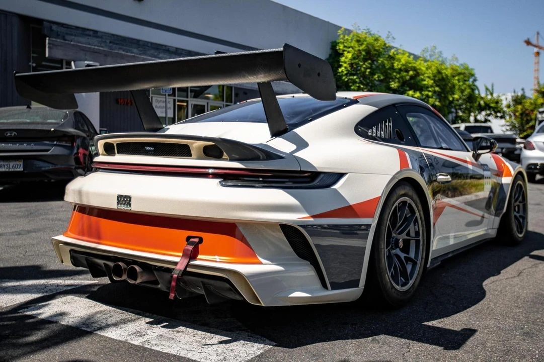 2023 Porsche 992 GT3 - Image 4 of 31