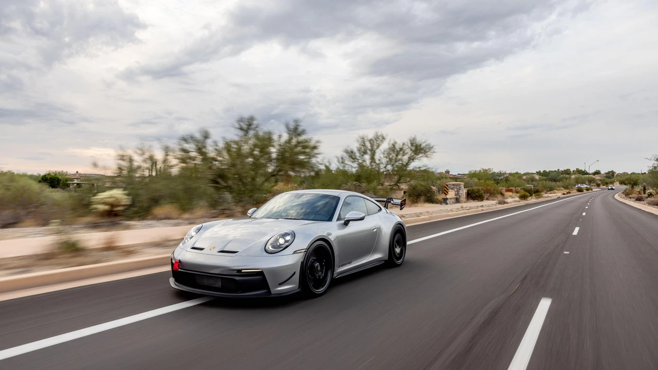 2023 Porsche 992 GT3 - Image 8 of 31