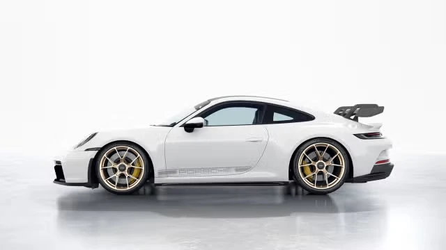 2023 Porsche 992 GT3 - Image 10 of 31