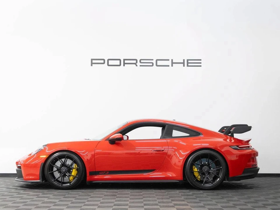 2023 Porsche 992 GT3 - Image 2 of 5