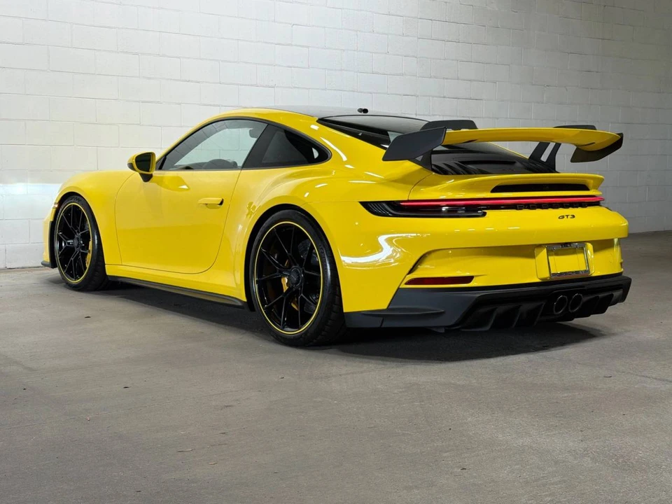 2023 Porsche 992 GT3 - Image 3 of 5