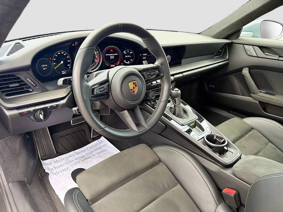 2023 Porsche 992 GT3 - Image 4 of 5