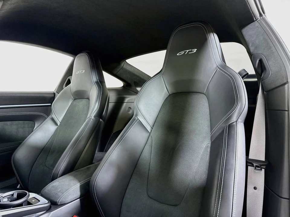 2023 Porsche 992 GT3 - Image 5 of 5