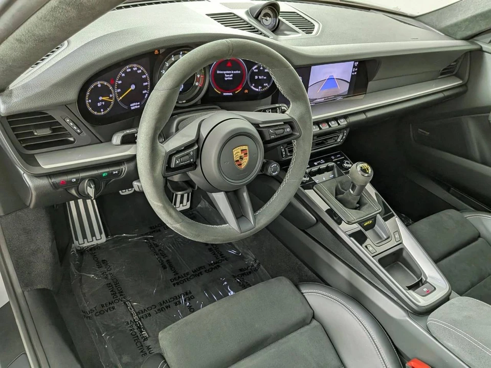 2023 Porsche 992 GT3 - Image 4 of 5