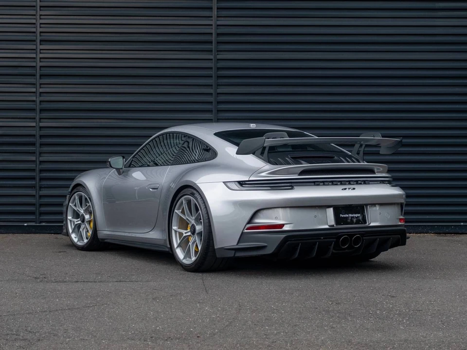 2023 Porsche 992 GT3 - Image 3 of 5