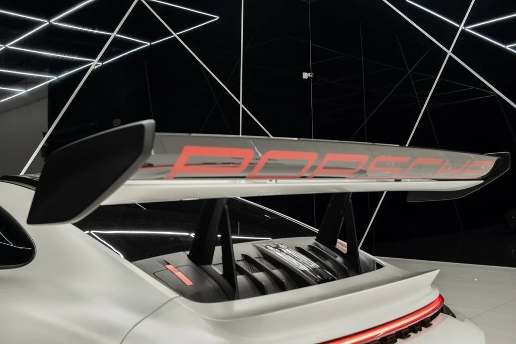 2023 Porsche 992 GT3 RS - Image 18 of 21