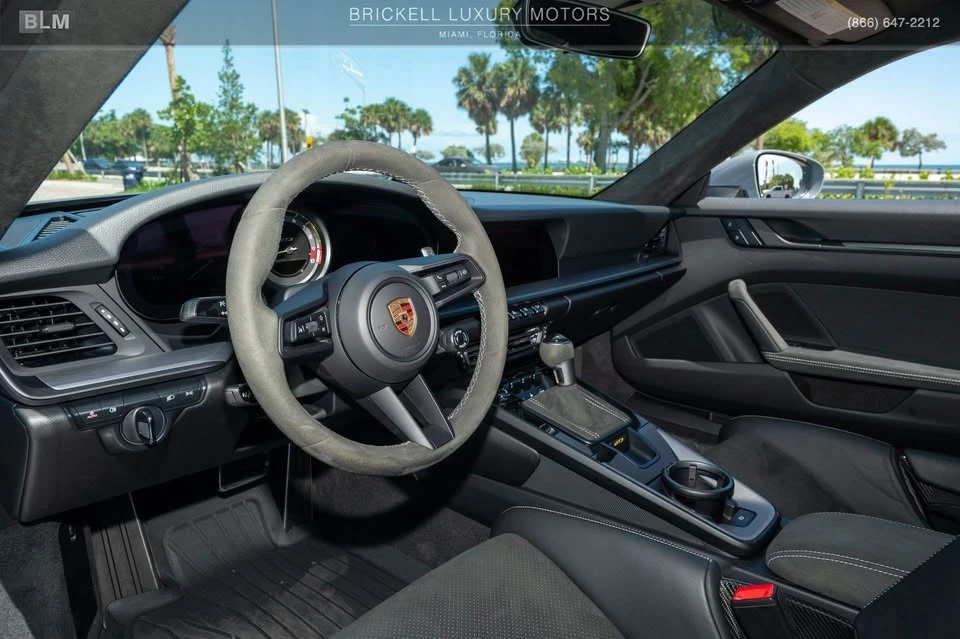 2023 Porsche 992 GT3 RS - Image 8 of 10