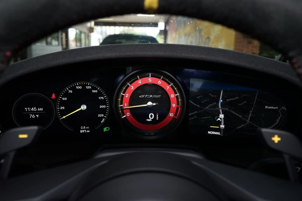 2023 Porsche 992 GT3 RS - Image 18 of 31