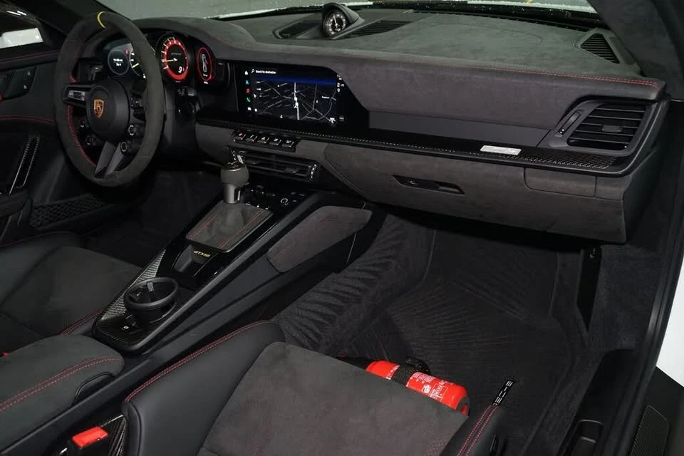 2023 Porsche 992 GT3 RS - Image 16 of 20