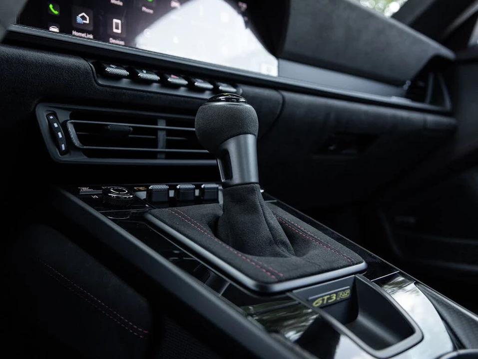 2023 Porsche 992 GT3 RS - Image 28 of 31