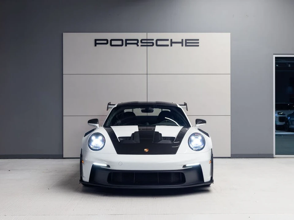 2023 Porsche 992 GT3 RS - Image 10 of 31