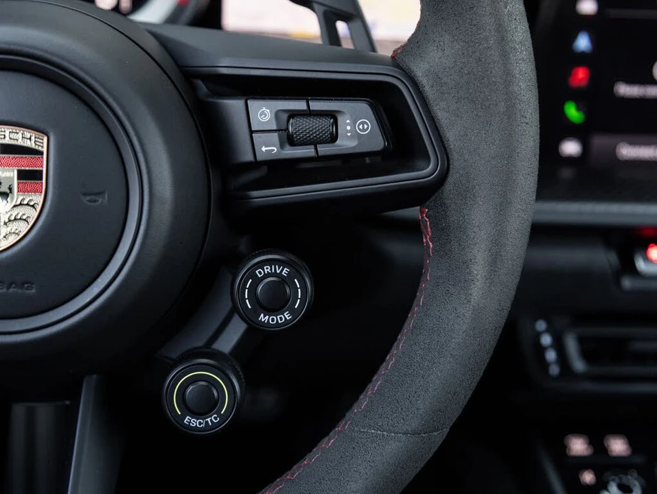 2023 Porsche 992 GT3 RS - Image 16 of 31