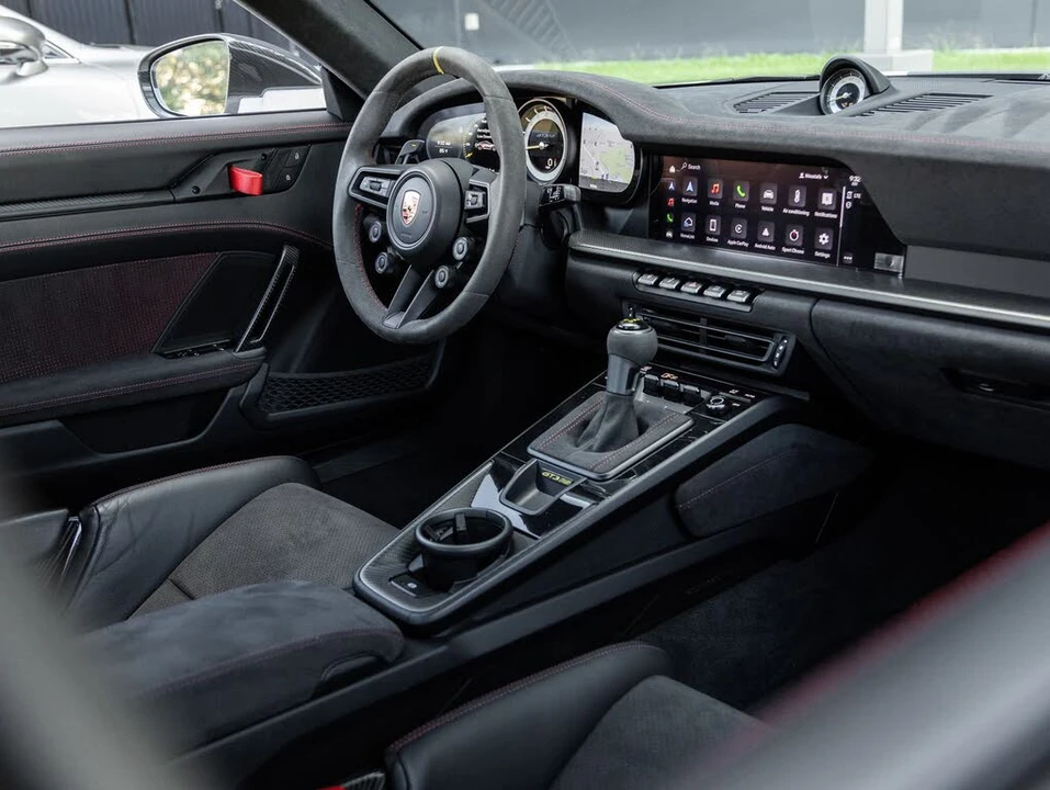 2023 Porsche 992 GT3 RS - Image 12 of 31