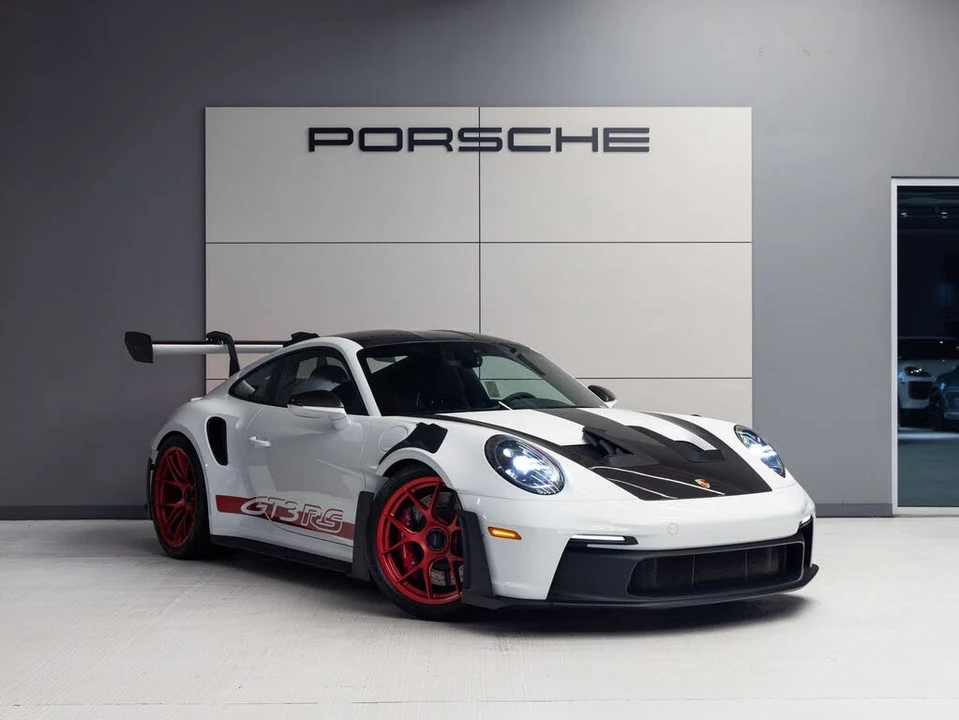 2023 Porsche 992 GT3 RS - Image 9 of 31