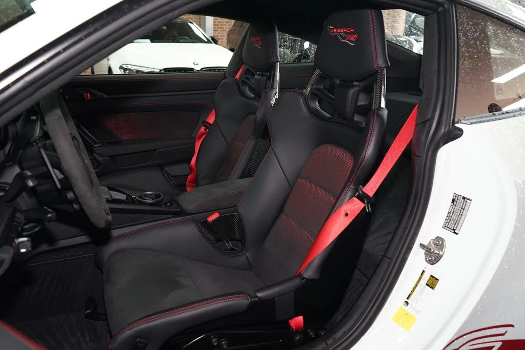 2023 Porsche 992 GT3 RS - Image 14 of 31