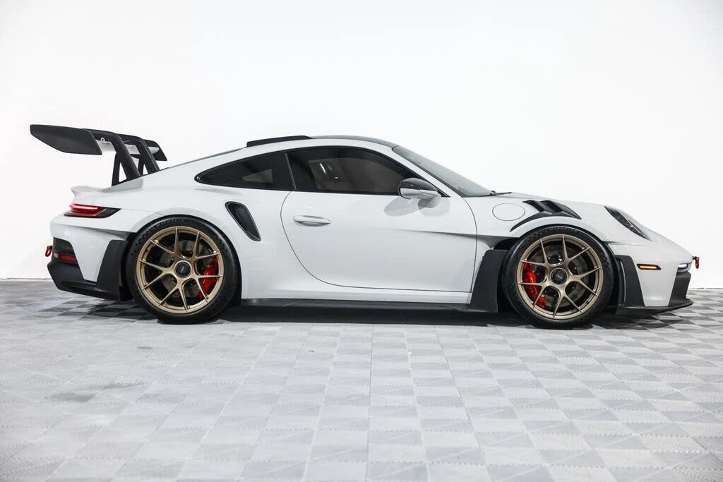 2023 Porsche 992 GT3 RS - Image 2 of 31