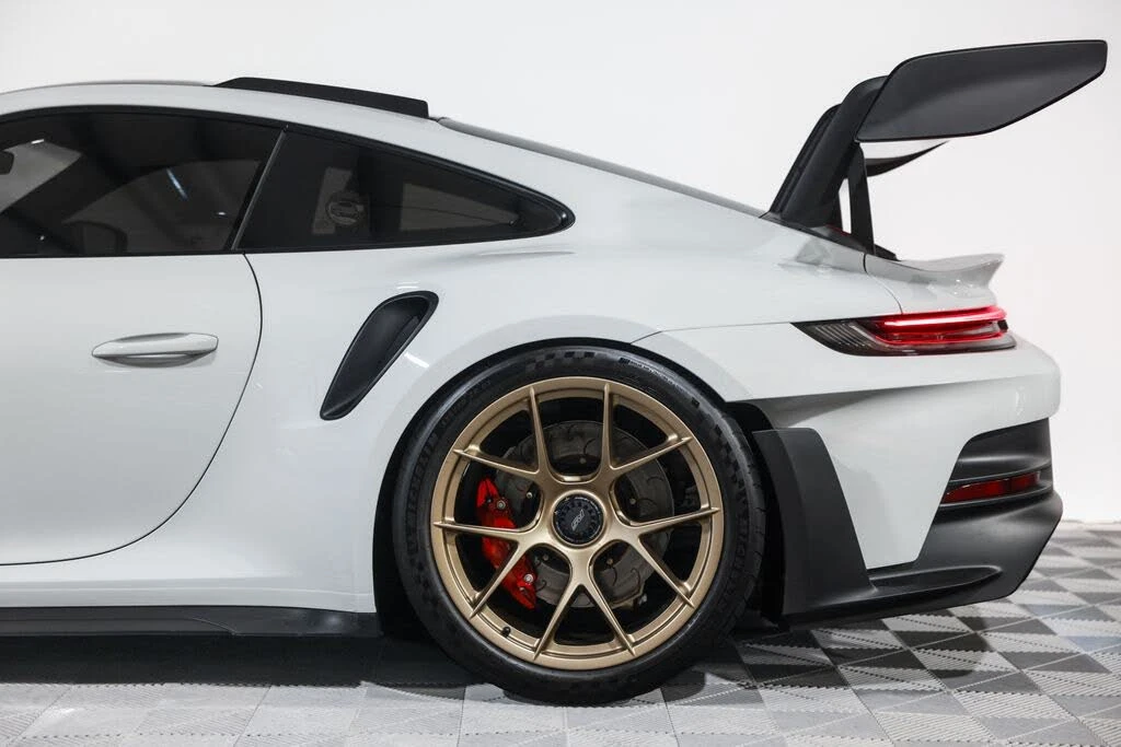 2023 Porsche 992 GT3 RS - Image 16 of 31