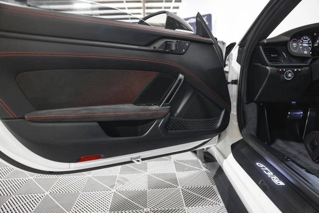 2023 Porsche 992 GT3 RS - Image 31 of 31
