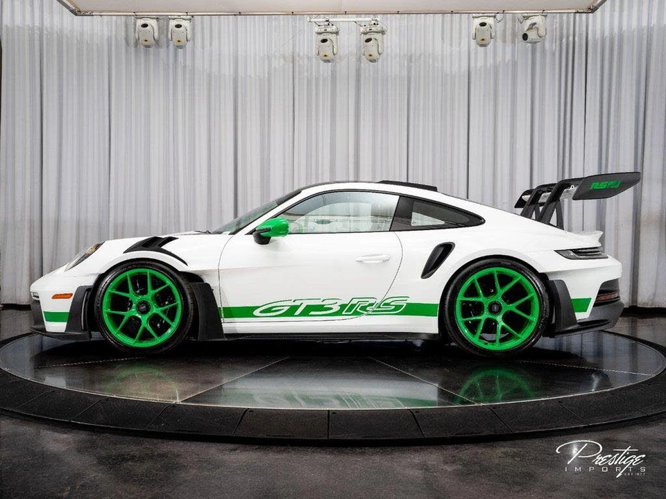 2023 Porsche 992 GT3 RS - Image 9 of 31