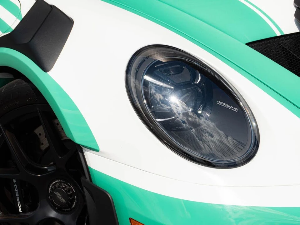 2023 Porsche 992 GT3 RS - Image 27 of 29