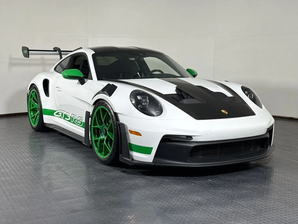 2023 Porsche 992 GT3 RS - Image 9 of 31