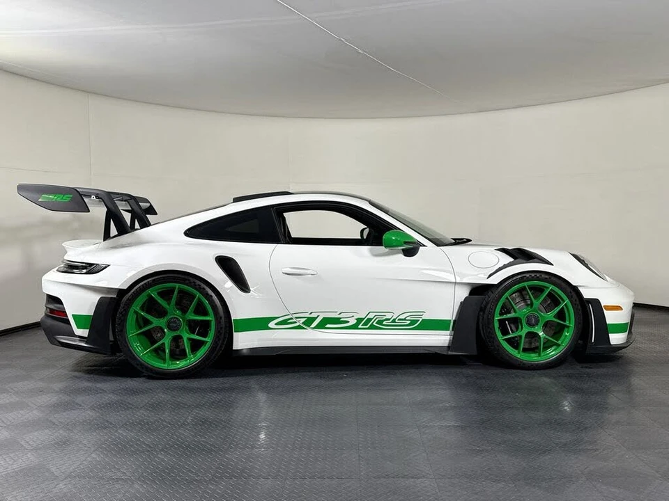 2023 Porsche 992 GT3 RS - Image 8 of 31