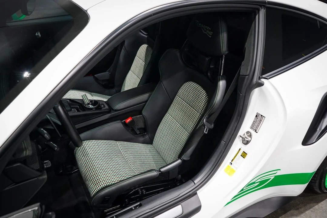 2023 Porsche 992 GT3 RS - Image 30 of 31