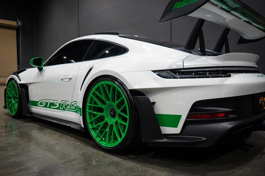 2023 Porsche 992 GT3 RS - Image 23 of 31