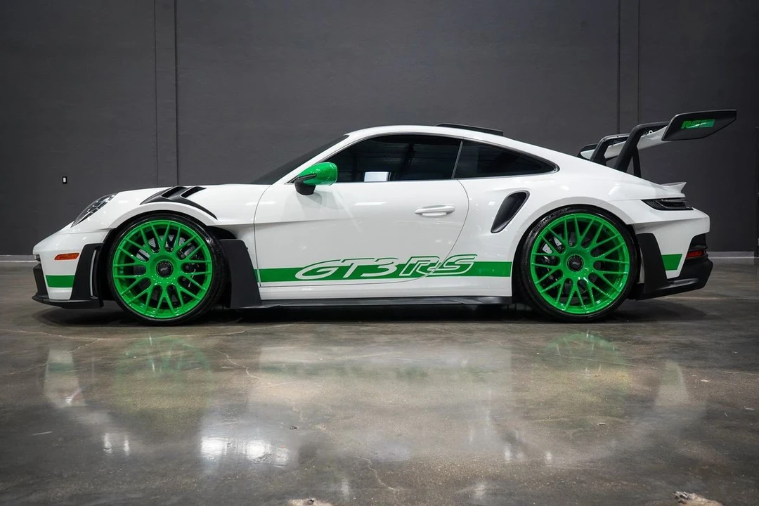 2023 Porsche 992 GT3 RS - Image 2 of 31