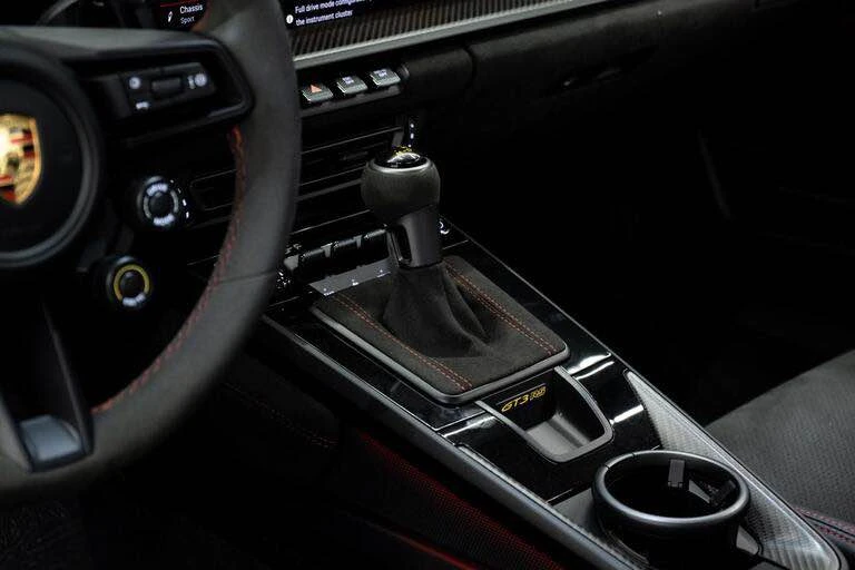2023 Porsche 992 GT3 RS - Image 16 of 18