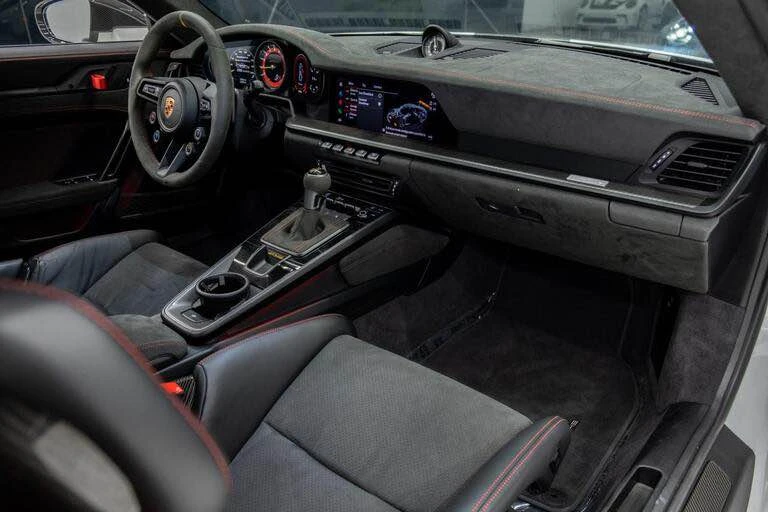 2023 Porsche 992 GT3 RS - Image 18 of 18